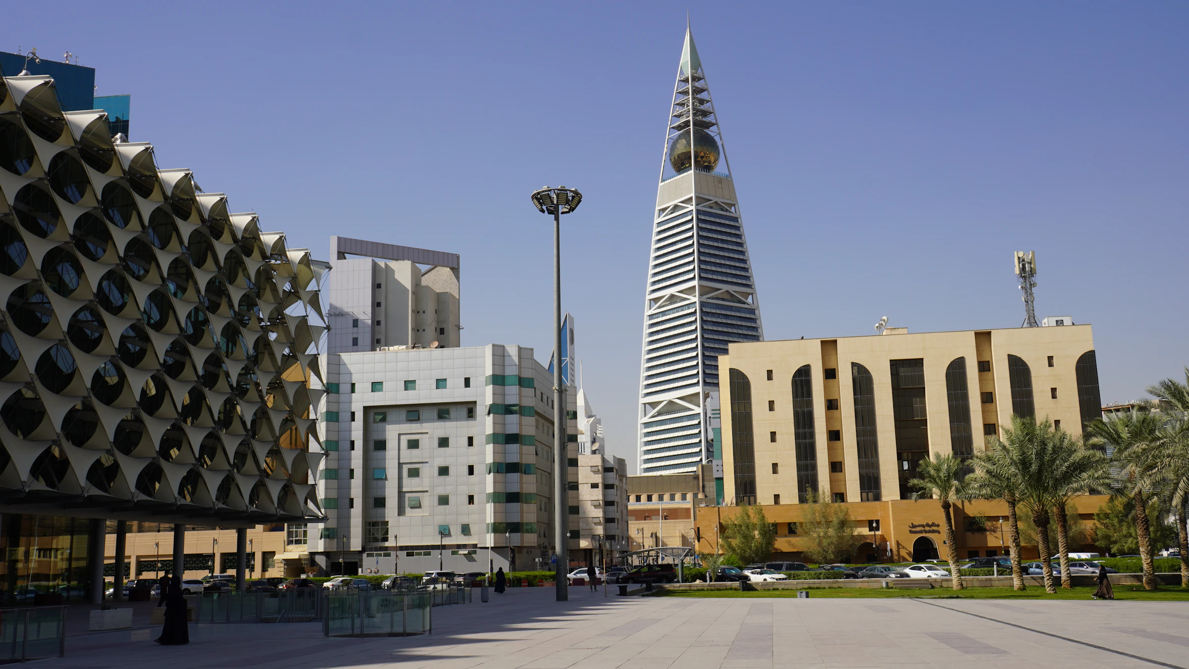 Al Faisaliah Tower in Riyadh